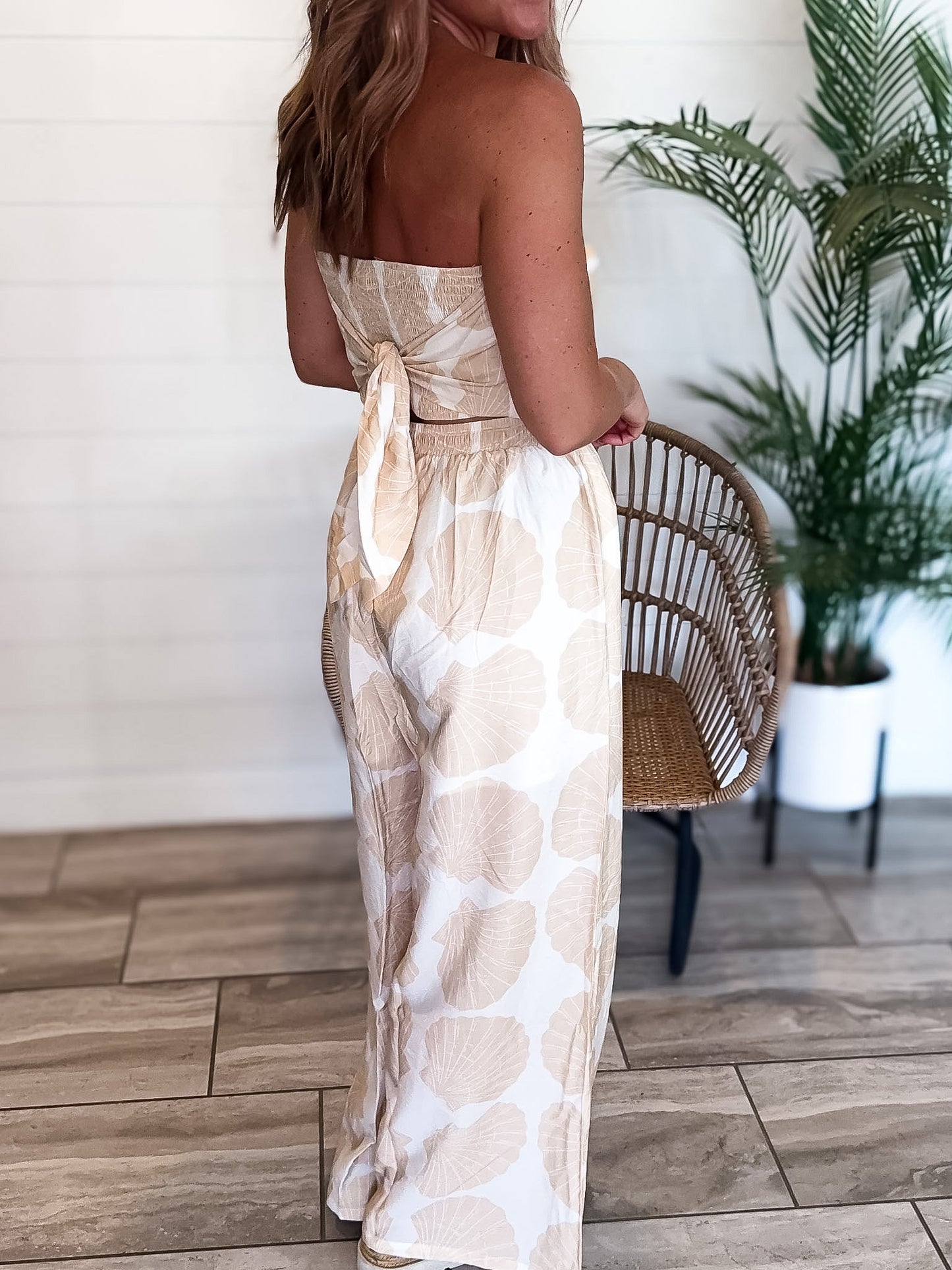 Coastal Seashell Wide-Leg Pant