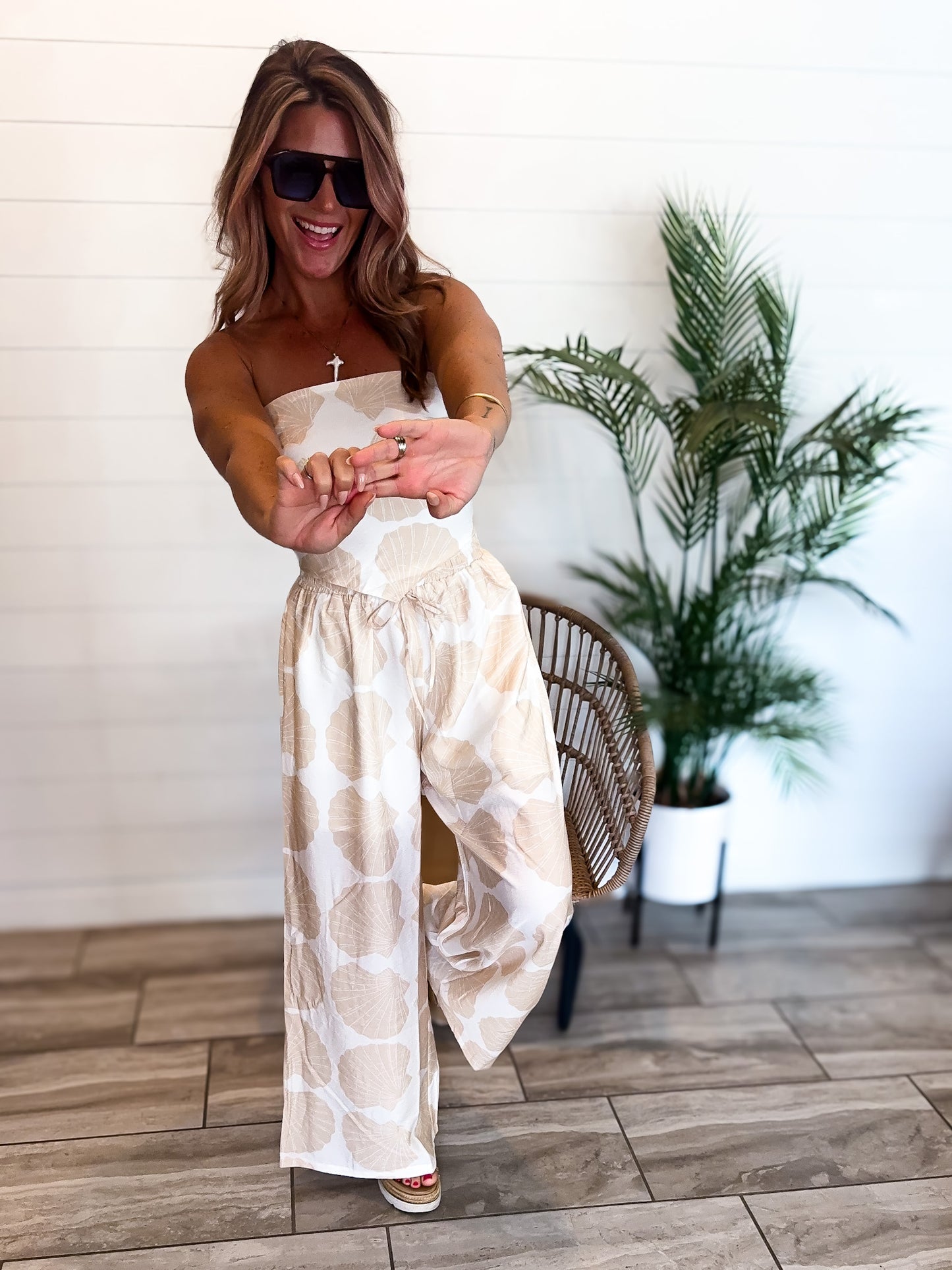 Coastal Seashell Wide-Leg Pant